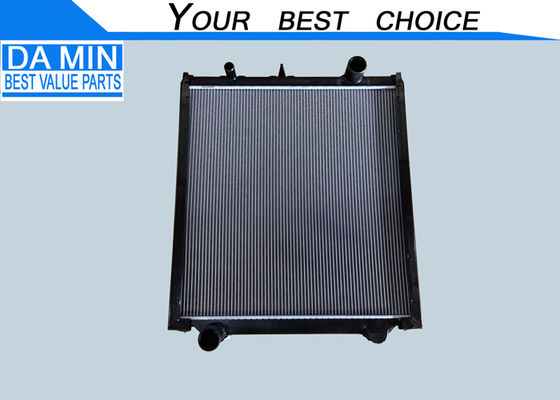 10PE1 Radiator 1214107950 lõi làm mát nhôm kích thước tiêu chuẩn nhựa vỏ Isuzu CXZ bộ phận động cơ xe tải hạng nặng