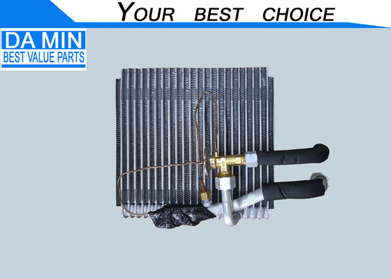 1835691580 FSR FRR Truck Evaporator Of Air Conditioner 1835411420 Với van mở rộng
